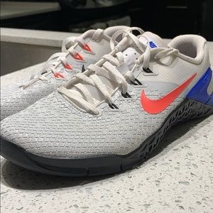 Nike Men’s Metcon 4 size 8.5 LIKE NEW